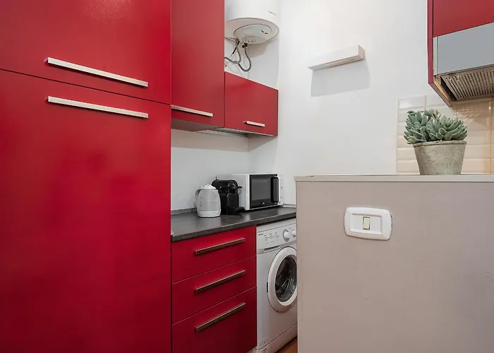 Classbnb - Two Apartments 400 Meters From The Duomo